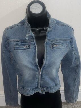 Women's Light Blue Denim Zip-Front Jacket